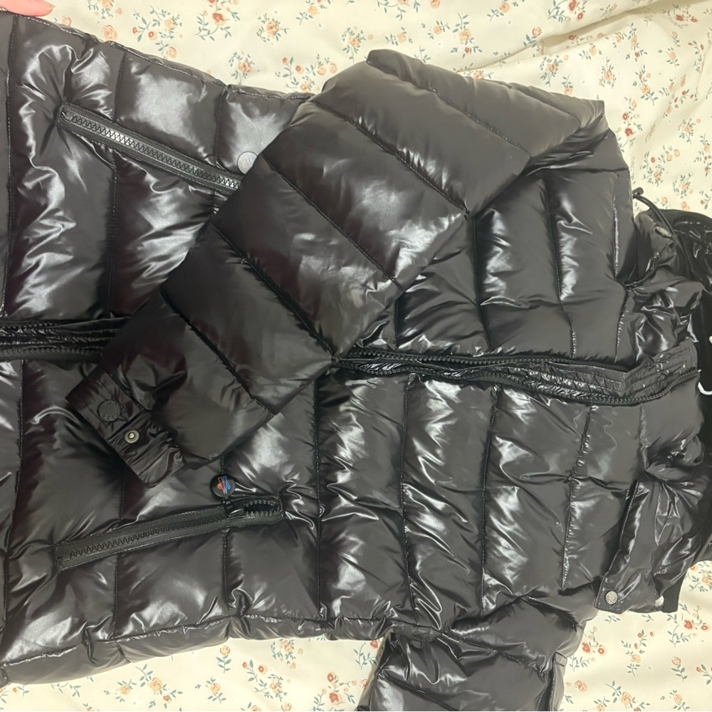 Moncler Women's Shiny Dark Brown Quilted Puffer Jacket with Hood - Picture 10 of 11